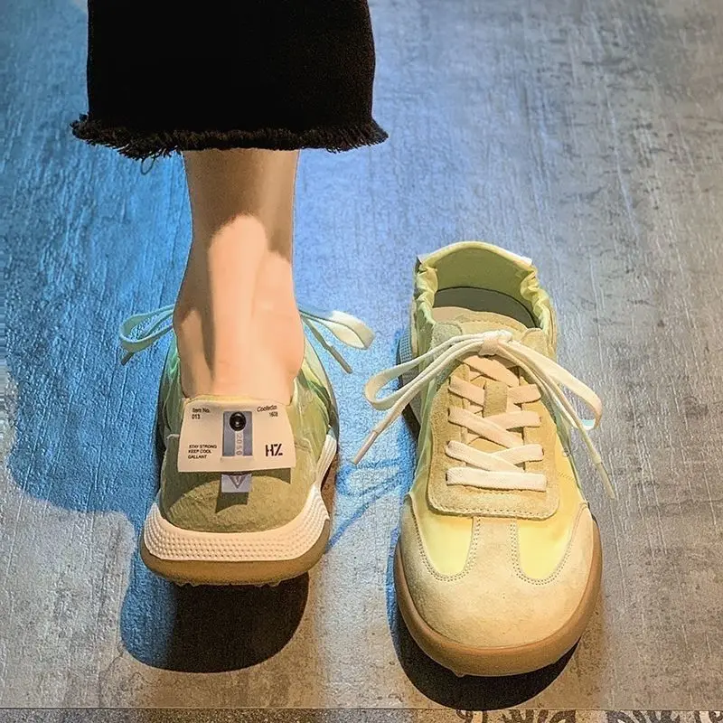 Sports Equipment Resale - Scarpe da ginnastica piatte da donna
