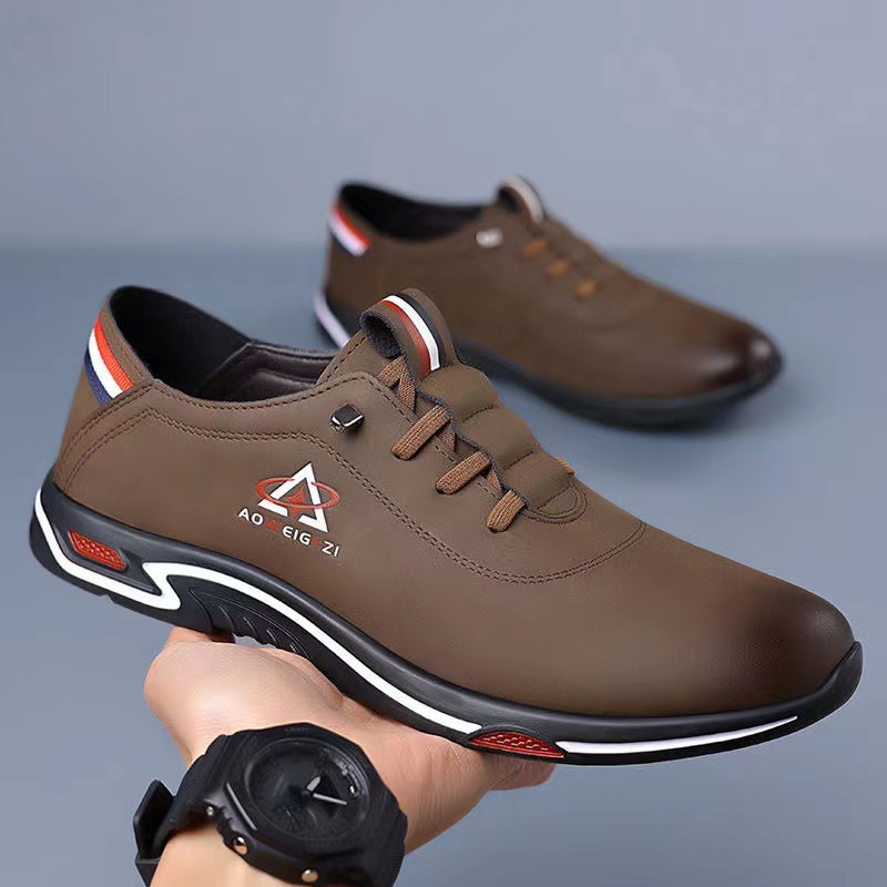 Sports Equipment Resale - Scarpe Casual in Pelle da Uomo