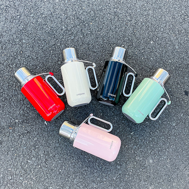 Bottiglia d'Acqua Isolata in A - Sports Water Bottle Insulated recensione e prezzo