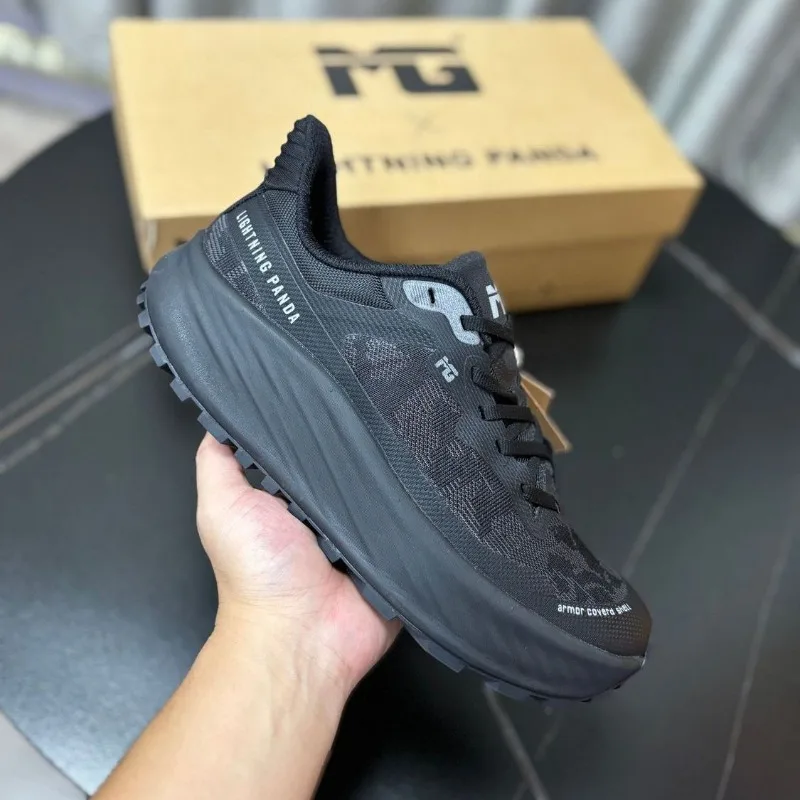 Nuove Scarpe Sportive Classich - Sports Equipment Resale recensione e prezzo